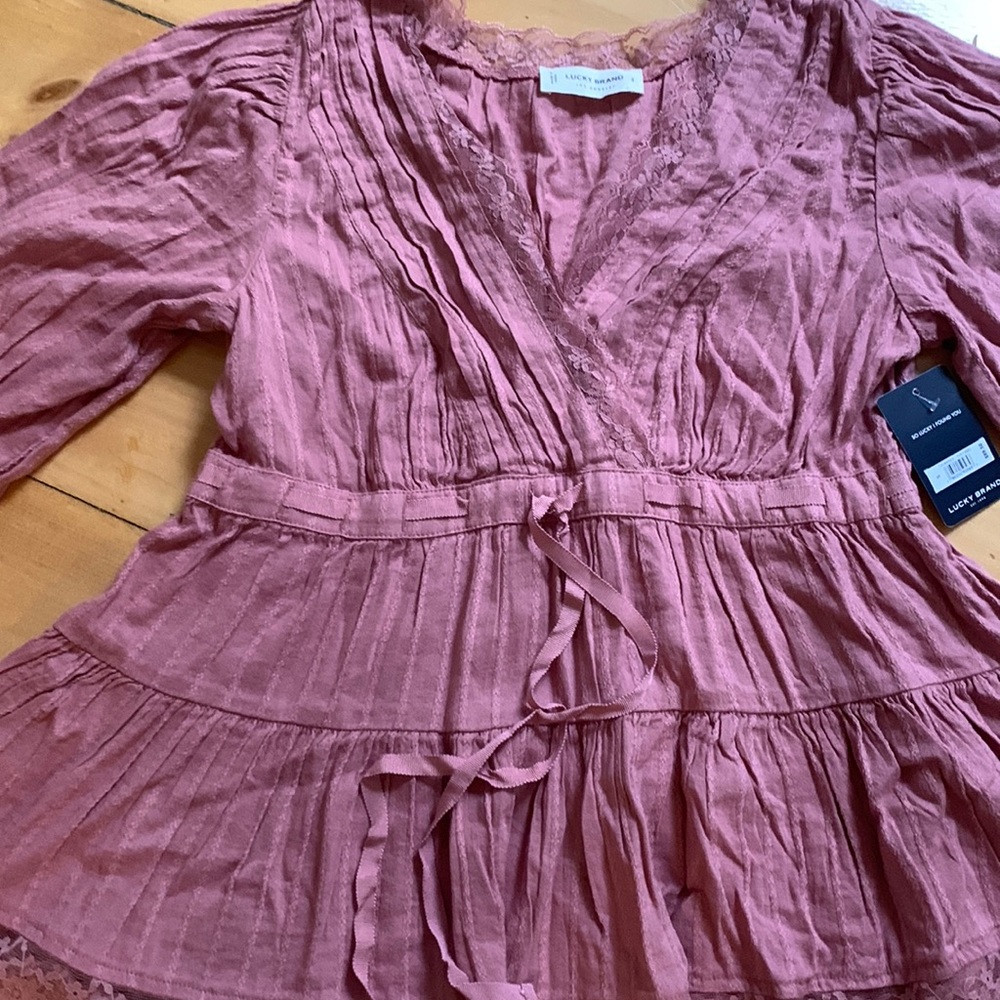 NWT lucky brand beautifully feminine top!